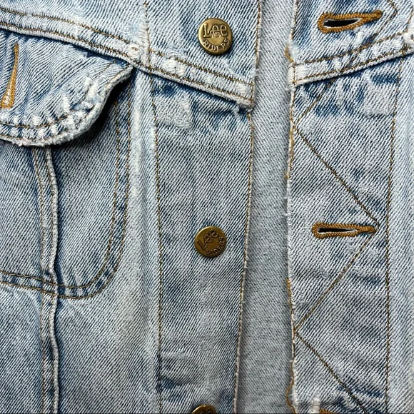 Vintage Lee Riders Denim Jacket Distressed Size Medium - Picture 13 of 15